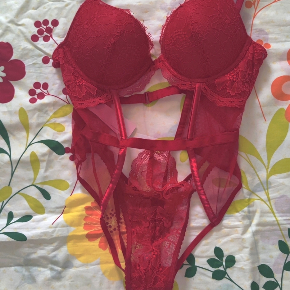 Victoria Secret Languerie